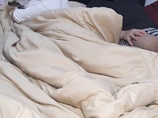 Compartiendo Cama con Suegra Culona, no quiere estar sola y le hice compañia.