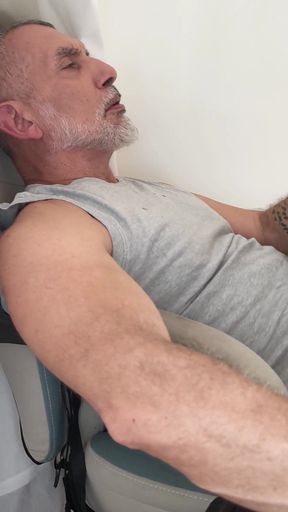 Massive Cock Daddy Caught the American Hairy Gamer Boy