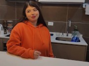 The pizza deliveryman fucks the customer for bo pay! underneath the diver finds the huge boobs and c