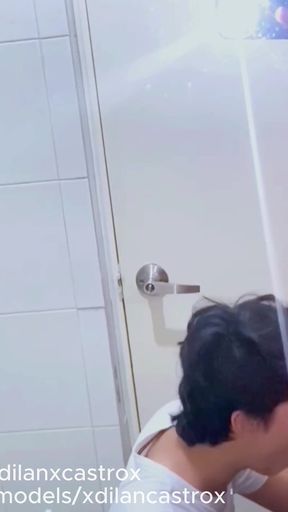 Hetero Athlete Takes off the Condom Without Me Noticing and Cums in My Anus. Creampie Latino
