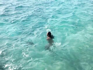 Monika Fox Stopped A Trip Bus To Swim Naked In The Caribbean Sea