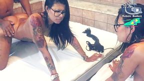 amanda souza faz gravacao em uma cena especial com um fan. fabinho costha