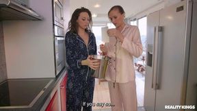 Awesome FFM sex session with babes