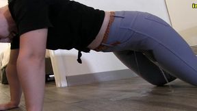 lizzy lamb totally wets her tight jeggings in embarrassment