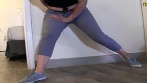 lizzy lamb totally wets her tight jeggings in embarrassment