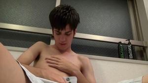 GayAsianNetwork: Shosei demonstrates huge balls