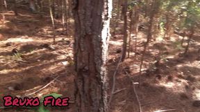 levei a puta do vizinho pra foder no mato