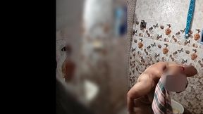 Sexy Indian Woman Nude Bathing