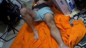Malefootflava Hector goes wild with his feet and big penis with Randy