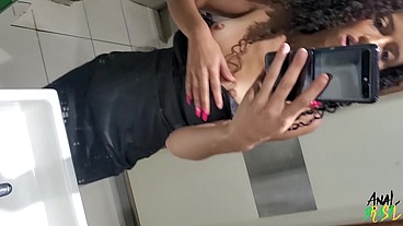 Ela liberou o rabo em troca de um Big Mac - Manoella Fernandes - Binho Ted