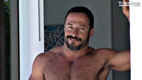 RENT: Daddy Vinnie pounds his boy Lorenzo while Dallas watches