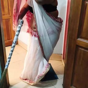 Tamil big tits and big ass desi Saree aunty gets rough fucked by stranger two days in a row - Indian Anal Sex &amp; Huge Cumshot