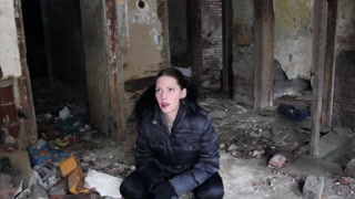 Viktoria Goo - Urbex Pissing Trip - Piss in my Mouth!