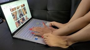 Typing Feet & Asshole Flash