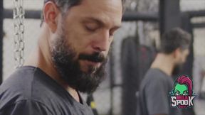 em vez de puxar o ferro, acabei sentando nele