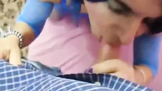 Amateur Crossdresser Deepthroats a Big Cock