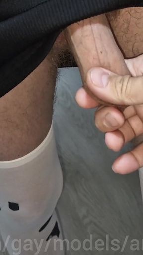 A Huge Surprise Under the Skirt of a Straight Man Who Wore His Wife's Clothes, I'm Shocked