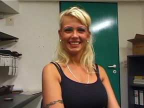 Blonde fingers herself on camera