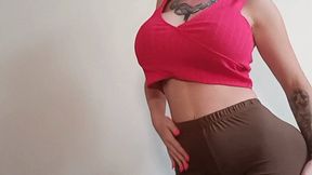 Hot Strip tease , discover my XL curves