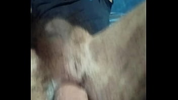 Masturb&aacute_ndome analmente con mi dildo