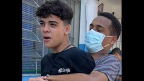 Neg&atilde_o pega novinho desprevenido de jeito