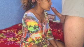 MORENA GOSTOSA DO RAB�O LEVANDO GOZADA NA BOCA (SEXWITHOUTRESTR)
