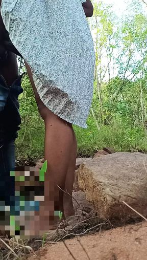 Desi Girlfriend Fucked Outdoor in Forest