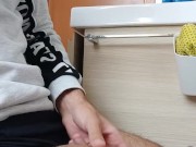 I masturbate in the bidet of the hotel, very exciting