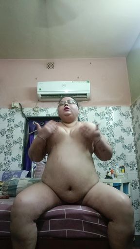 Mumy ki bardi gand