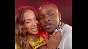 Anitta e DaBaby nos bastidores do clipe  Girl from Rio Remix