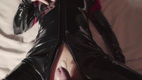 Redhead Latex Babe Fucked in Missionary - Amateur POV