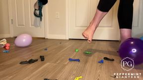 Will It Pop!? Giantess Feet Vs Balloons Barefoot, Sandals, Vans Annihilation