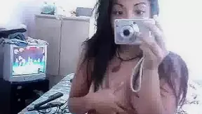 Nice Japanese bitch recorded her naked body in the mirror