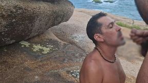 daddy argentino levando porra no cu na praia de florianopolis