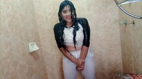 Jazminss Relaxing Shower At Home