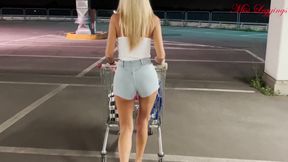 MILF Approached in Supermarket Parking Lot