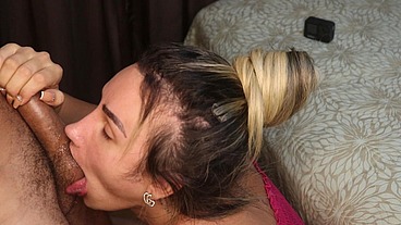 GOZEI COM ELE CHUPANDO MEU PEITO - I came while he sucked my boob