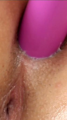 Watch naughty Hannah Hunter teasing her snatch and asshole   Clip 3