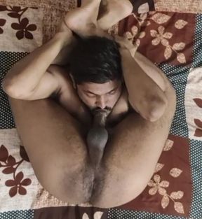 Selfsucking on my bed