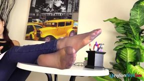 Provocative sweetheart's nylonfeetlove clip