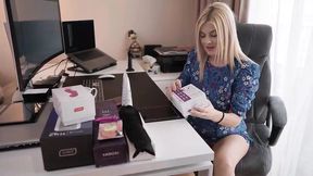 Foot Fetish, Hand Jobs, Lingerie and Dildo Games with Jasmin La Rouge