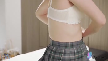 Taiwan girl Ye Chenxin books a massage and gets fucked!