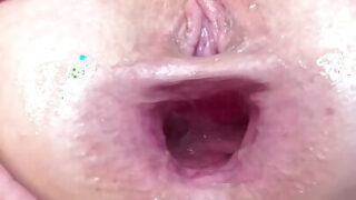 Rozwarcie, fisting – hardcore analny seks z amatorką MILF w pończochach