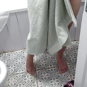 Step son caught step mom naked in bathroom washing her pussy