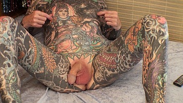 Video 2 : 2 - Leeharper Pinnomen – The Fully Body Tattooed Adult Male Model - Performed on the Blue Mattress as He was Hired to Put His Nude Male Body on Full Display to Satisfy His Partygoers !