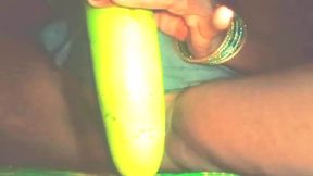 Village housewife Veenax82 got fucked with gourd alone at home