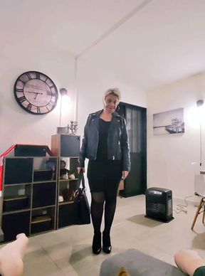 I Come Back From Christmas Dinner and Get My Ass Stuffed Like a Good Slut