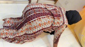 saudi beautiful big ass & tight pussy stepmom stuck under bed now she want rough anal from stranger