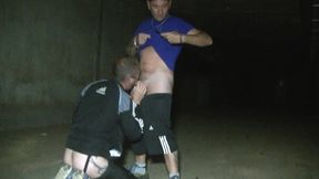 2281 salpe dosee en jock et skets en pleine nuitcette bonne salope m attend en...