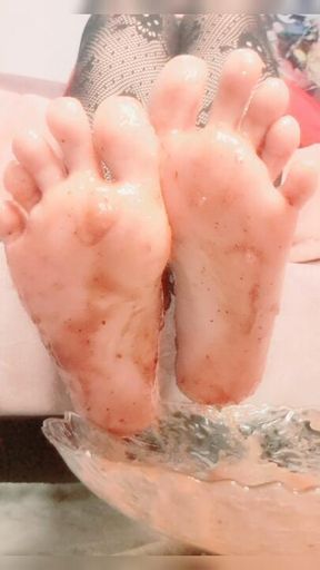 Tomato paste 🍅👣